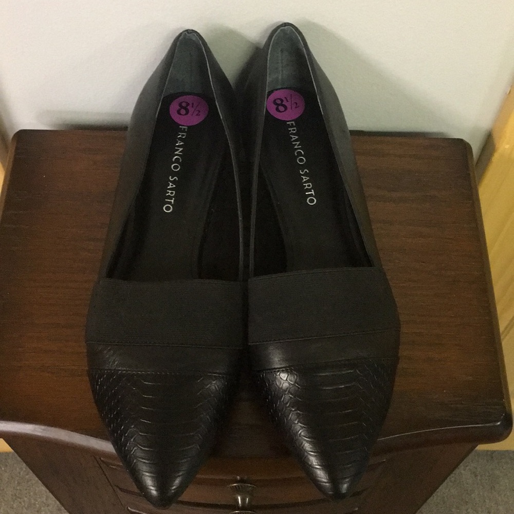Classic black flats